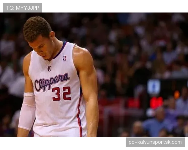 格里芬转型组织核心，高位策应改变快船进攻结构